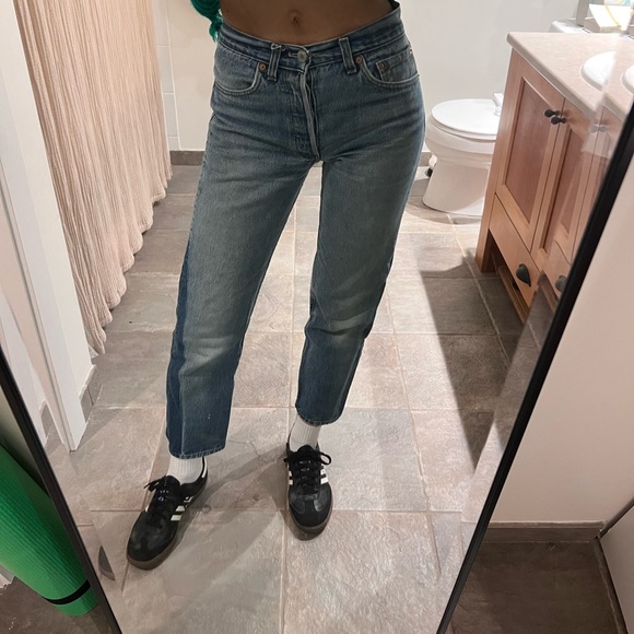 *SOLD* Vintage Levi’s 501 jeans - Picture 5 of 6